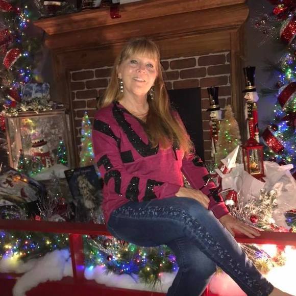 Meet your Posher, Paula - Picture 1 of 1